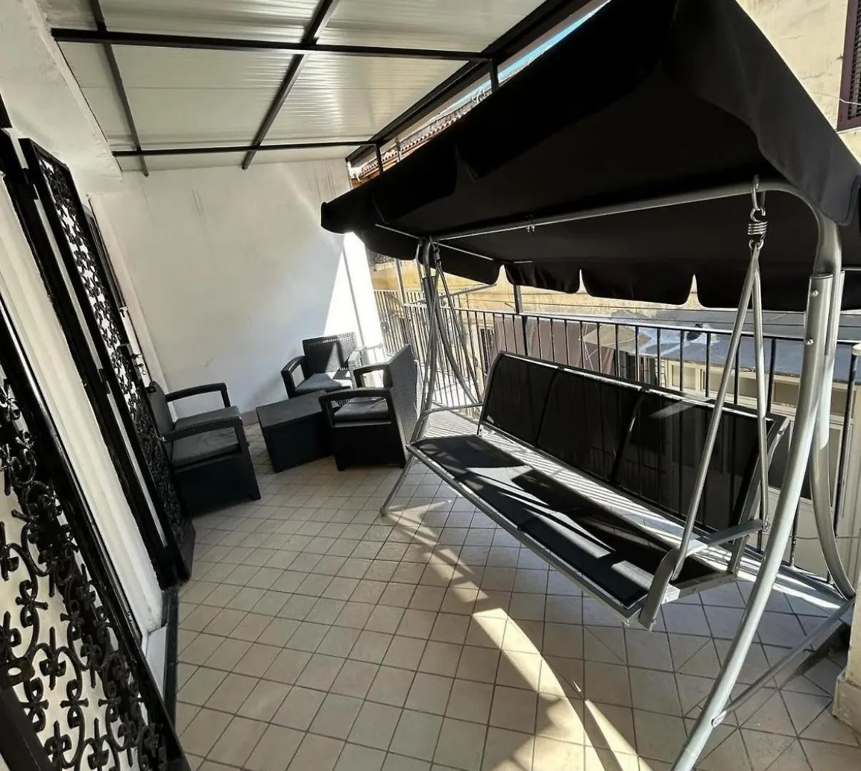 Apartamento Terrace Caracciolo Valentino Nápoles 0*,  Italia